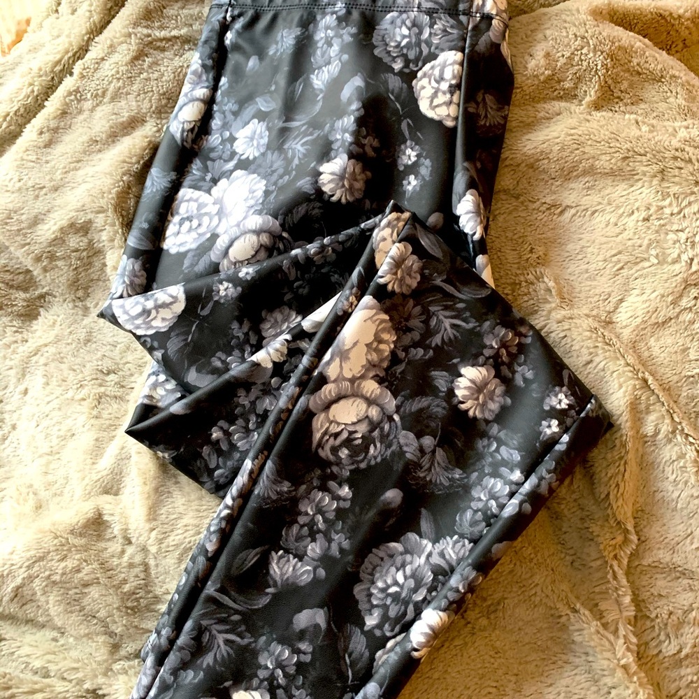 AMAZING Pull on Stretch Style Pant